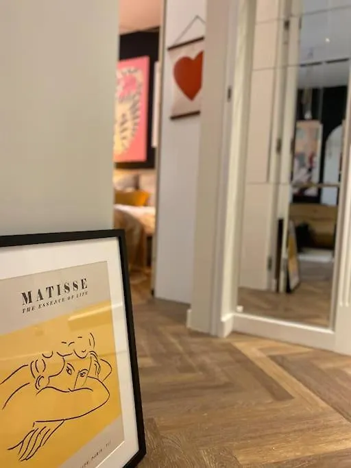 Art & Pleasure Waw Z Bezplatnym Parkingiem Apartment Warsaw 0*,  Poland